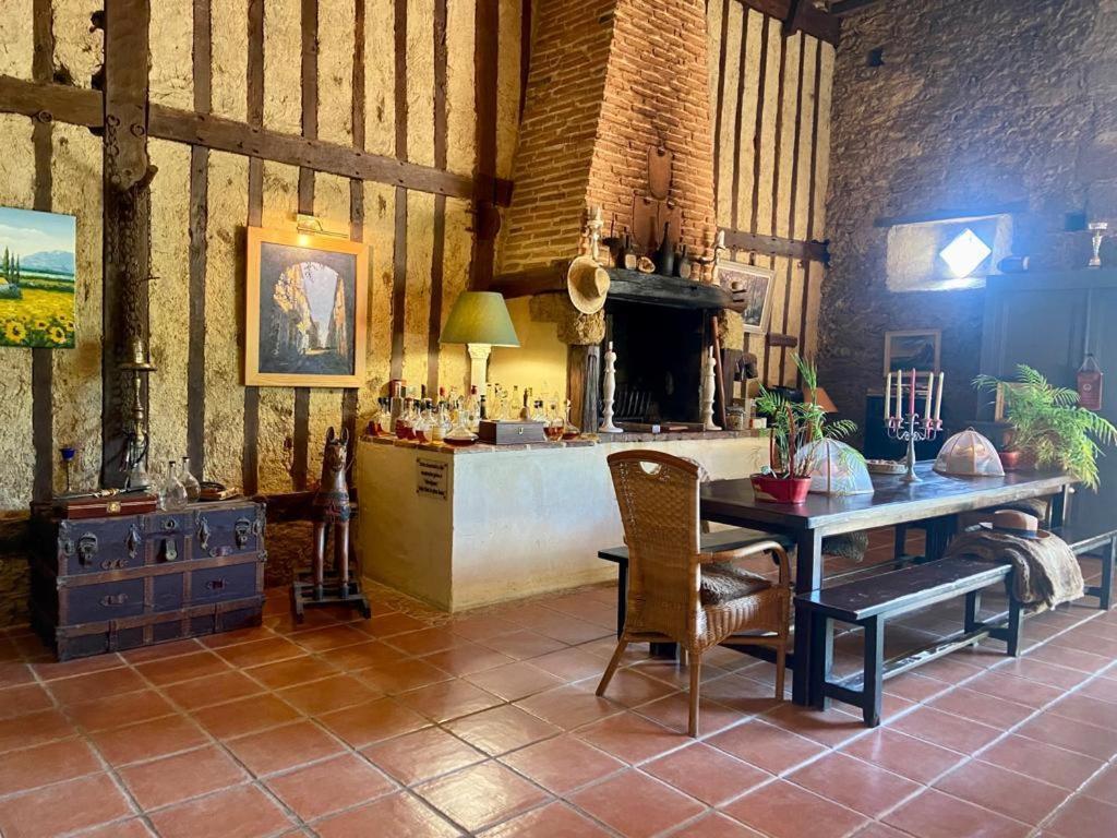 Maison D'Hotes Le Chai D'Armagnac Monguilhem Экстерьер фото